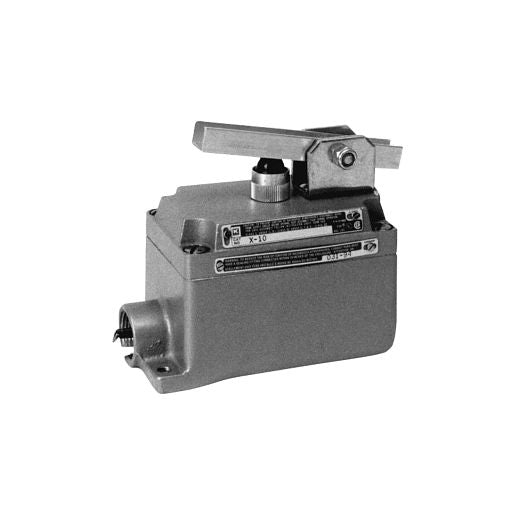 02-711 NEMA 7/9 Ceiling Switch Pull Control